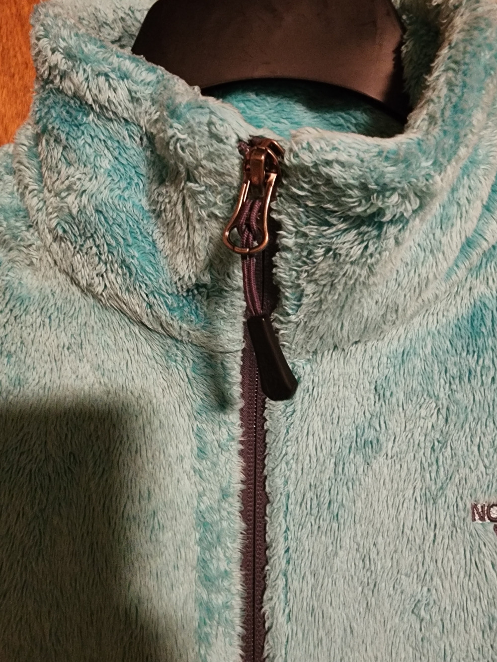 The North Face Women's Teal Plush Fleece Jacket - Picture 3 of 6